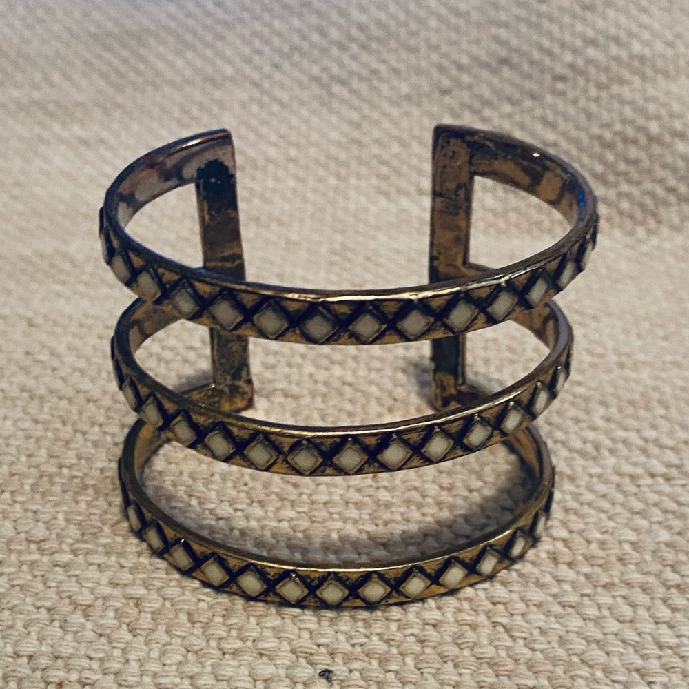 Lucky Brand White Diamond Shape Enamel Bracelet